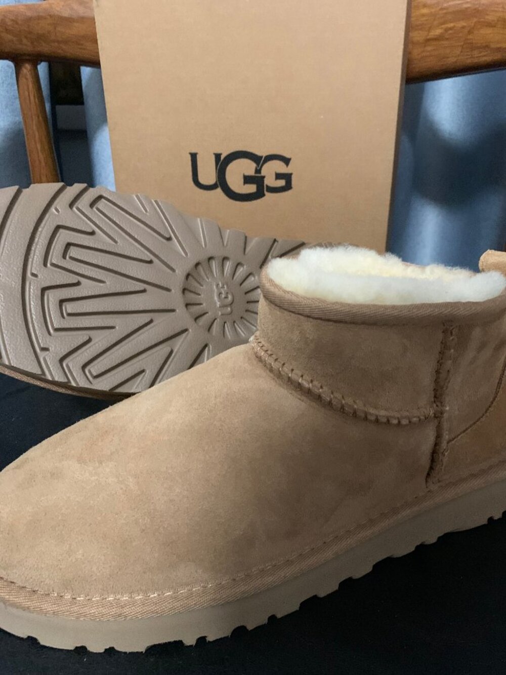 UGG Classic Ultra Mini - Picture 4 of 4
